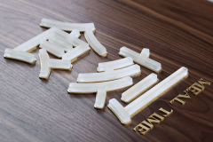 http://www.daoshibiaopai.com成都亞克力標(biāo)識(shí)標(biāo)牌制作加工